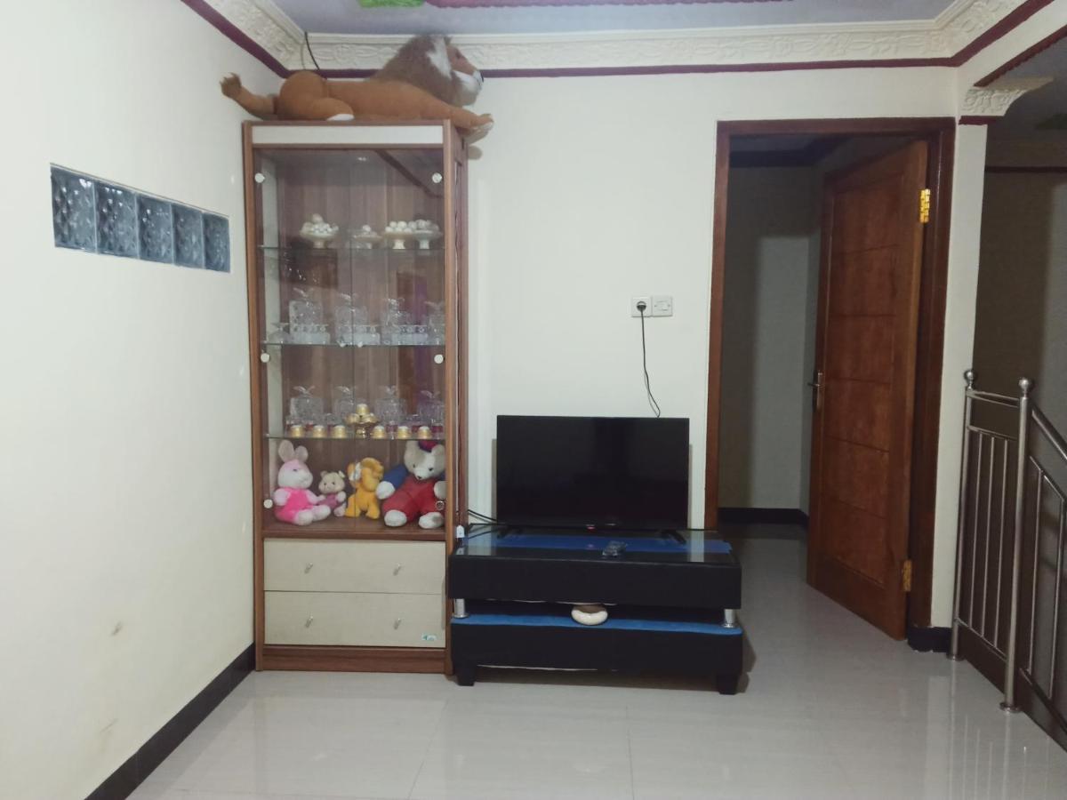 Widodaren Homestay Probolinggo Luaran gambar