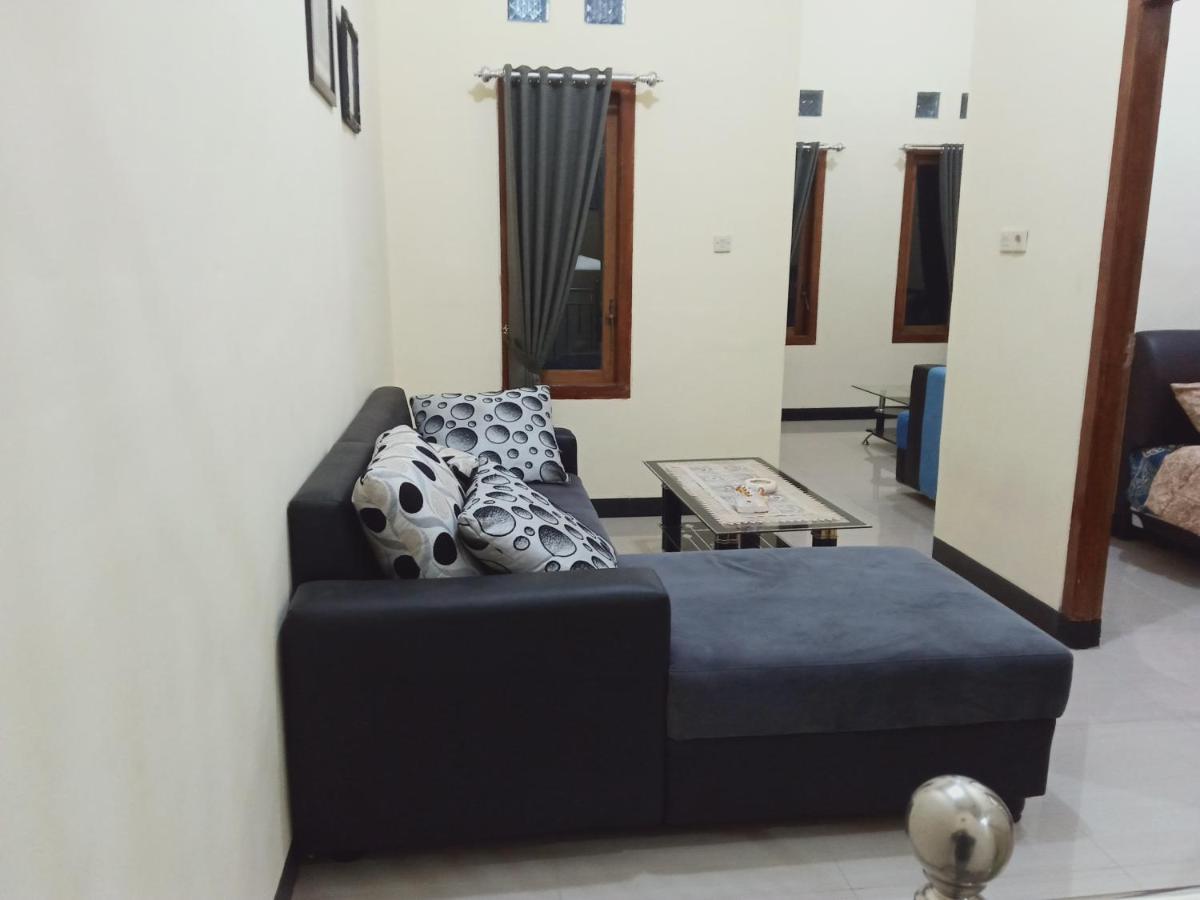 Widodaren Homestay Probolinggo Luaran gambar